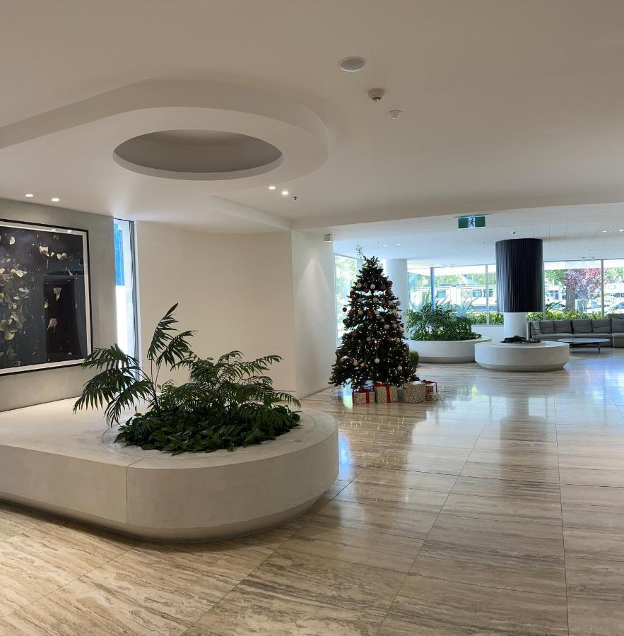 The Fawkner Apartment Bay-View Pool/Gym Free Parking เมลเบิร์น ภายนอก รูปภาพ