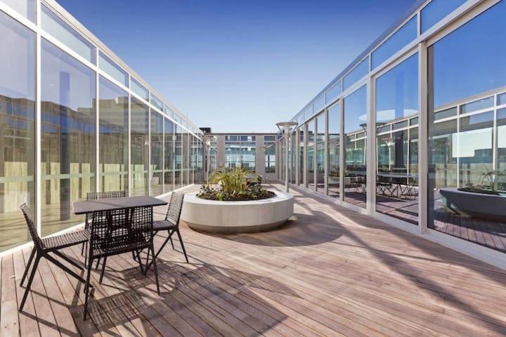 The Fawkner Apartment Bay-View Pool/Gym Free Parking เมลเบิร์น ภายนอก รูปภาพ