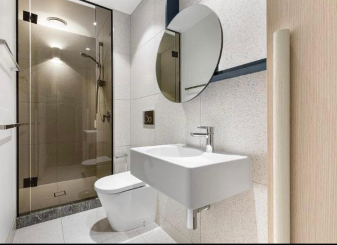 The Fawkner Apartment Bay-View Pool/Gym Free Parking เมลเบิร์น ภายนอก รูปภาพ