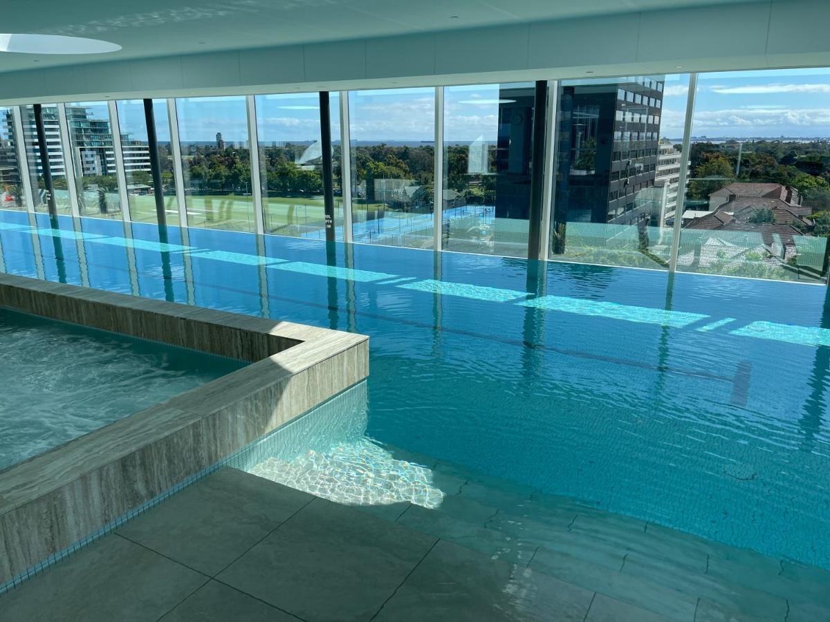 The Fawkner Apartment Bay-View Pool/Gym Free Parking เมลเบิร์น ภายนอก รูปภาพ