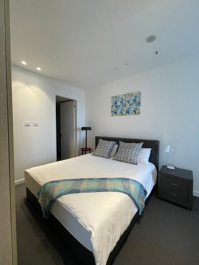 The Fawkner Apartment Bay-View Pool/Gym Free Parking เมลเบิร์น ภายนอก รูปภาพ