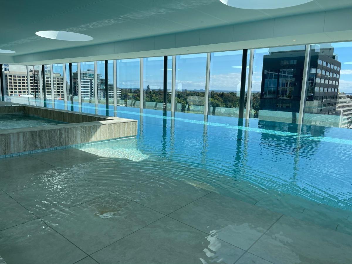 The Fawkner Apartment Bay-View Pool/Gym Free Parking เมลเบิร์น ภายนอก รูปภาพ
